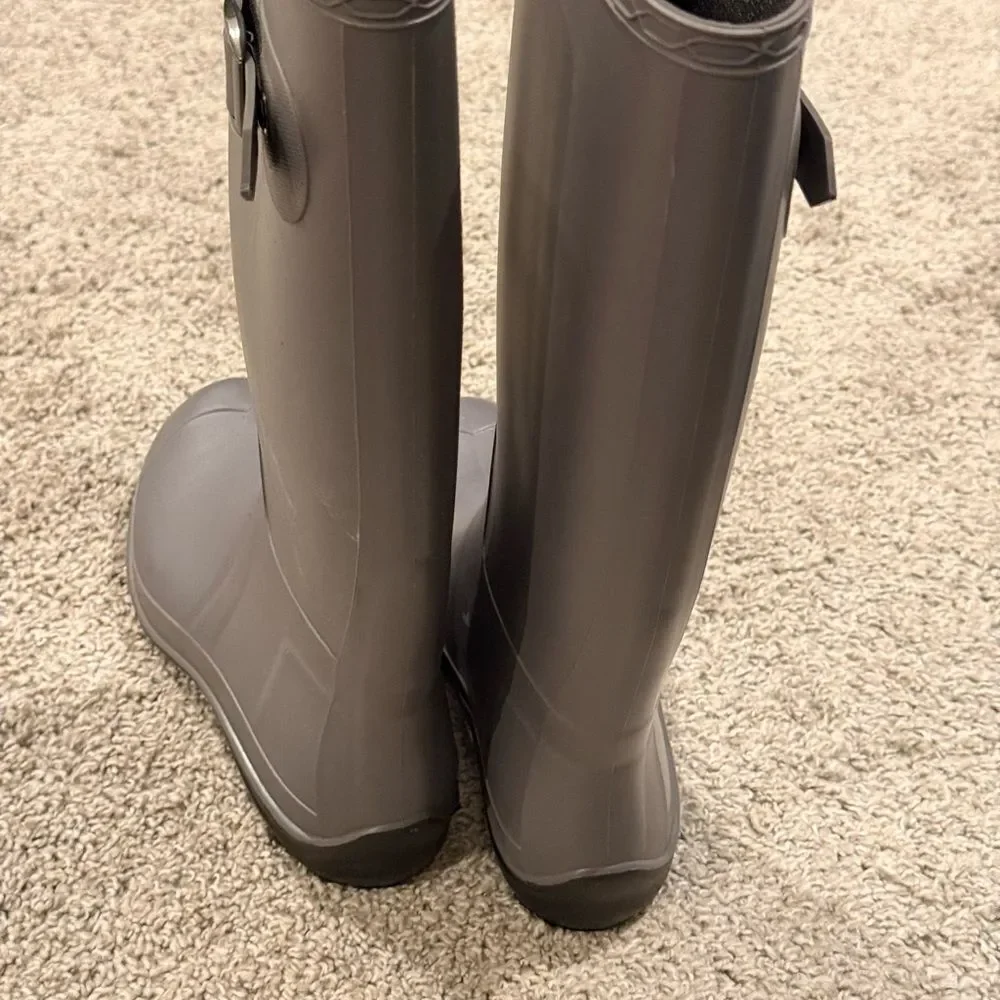 Kamik Gray Rubber Boots with Buckle